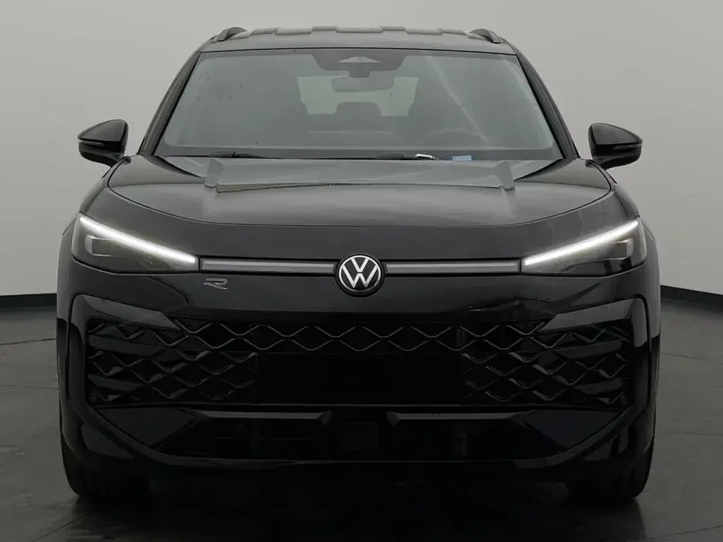 Neu VW T-Roc Cabriolet R-line 150 PS (110 kW) 2026 Deep black perleffekt SUV