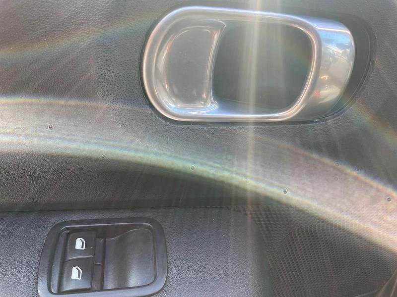 Gebraucht Citroën C3 82 PS (60 kW) 2017 Weiß Kleinwagen