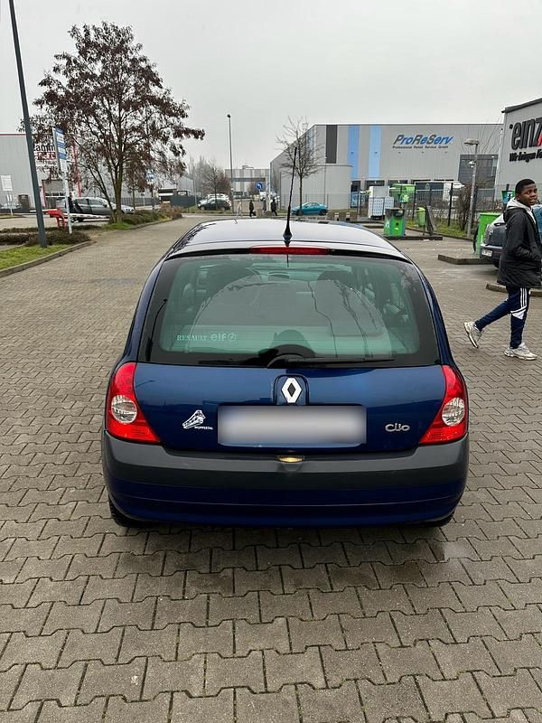 Second-hand Renault Clio II 2002 Albastru Hatchback