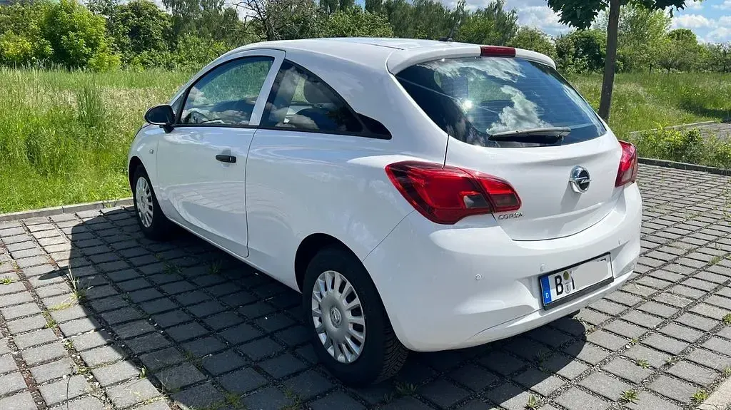 Gebraucht Opel Corsa 69 PS (50 kW) 2016 Weiß Kleinwagen