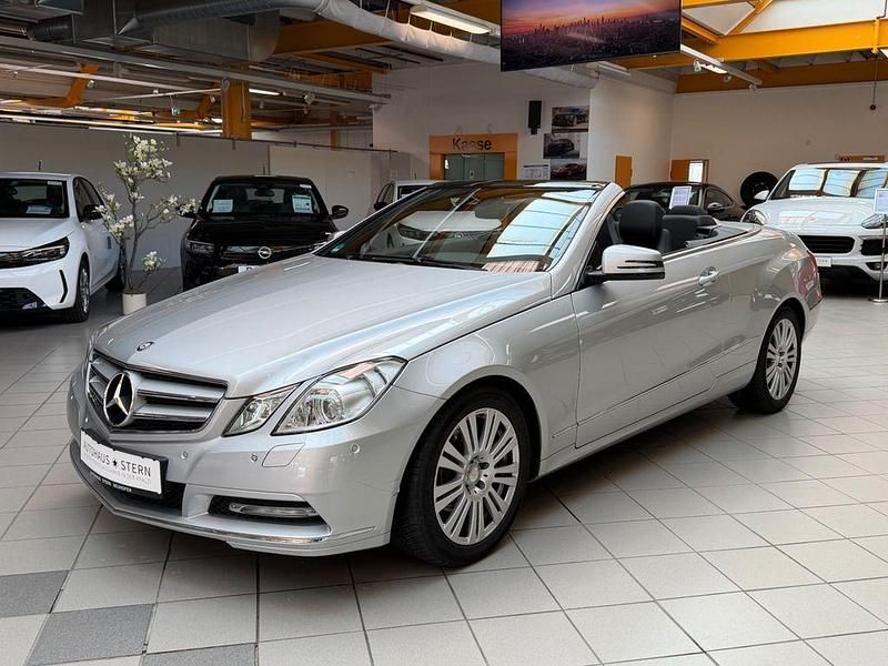 Second-hand Mercedes E250 204 CP (150 kW) 2011 Argintiu Cabrio