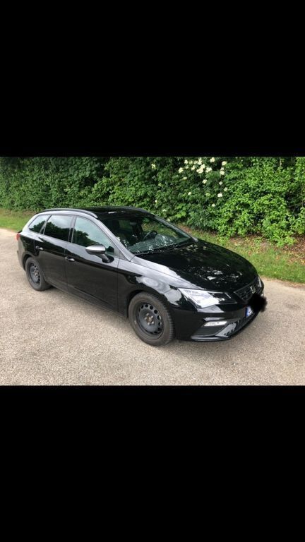 Schwarz Gebraucht 2020 Seat Leon ST FR Kombi | 18.000 € (Fairer Preis) - Bild 1/4