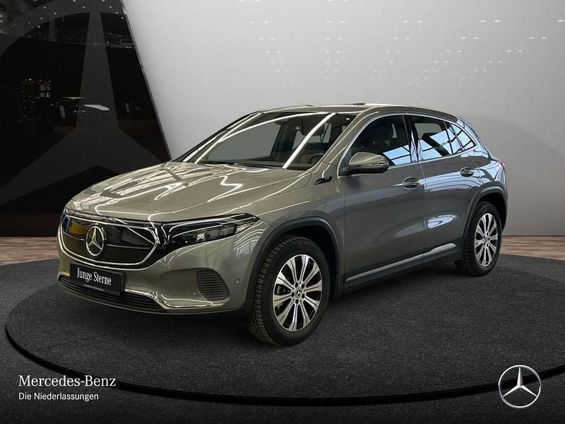 Gebraucht Mercedes EQA250+ Advanced 139 kW (190 PS) 2022 Grau SUV