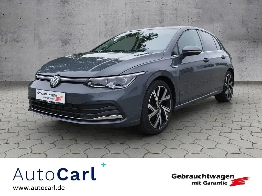 Gebraucht VW Golf VIII Style 150 PS (110 kW) 2021 Delfingrau metallic Limousine