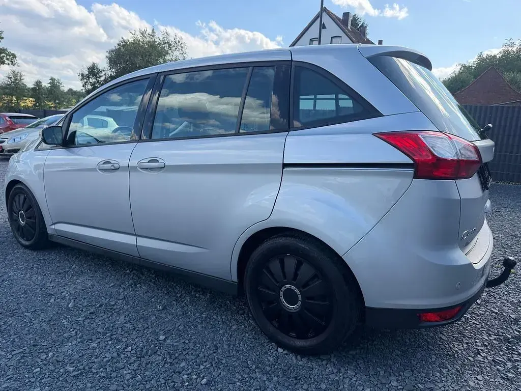 Gebraucht Ford Grand C-Max Trend 101 PS (74 kW) 2016 Weiß Van / Kleinbus