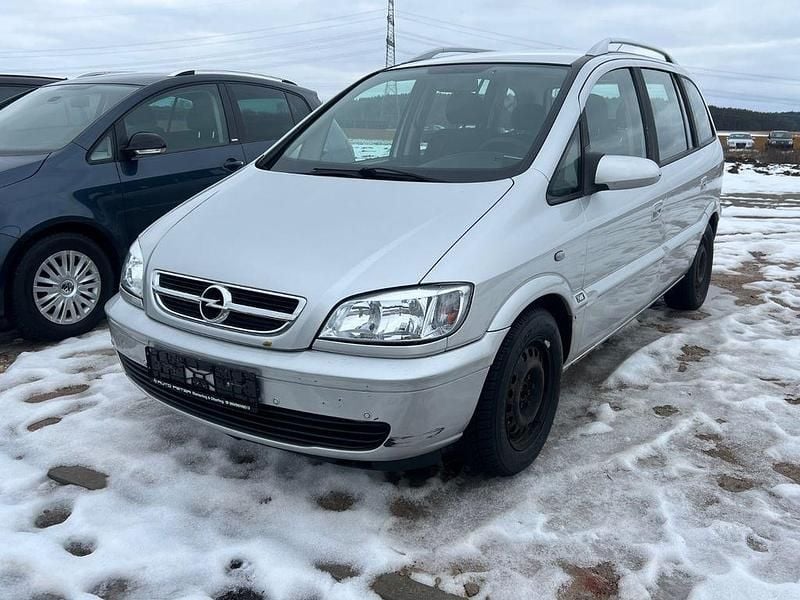 Gebraucht Opel Zafira Edition 101 PS (74 kW) 2004 Silber Van / Kleinbus