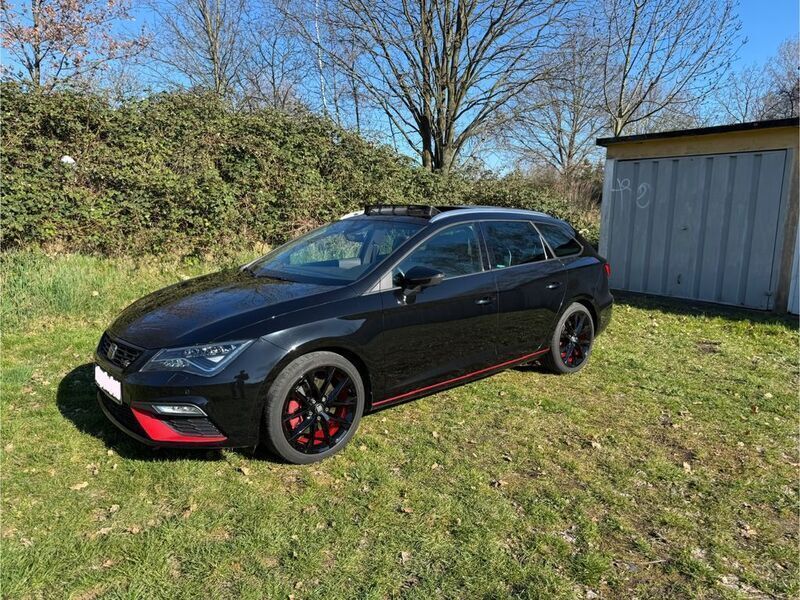 Schwarz Gebraucht 2017 Seat Leon ST FR Kombi | 16.800 € (Fairer Preis) - Bild 1/4