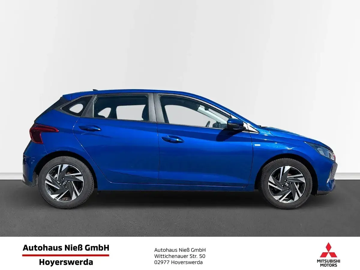 Gebraucht Hyundai i20 101 PS (74 kW) 2024 Blau Kleinwagen