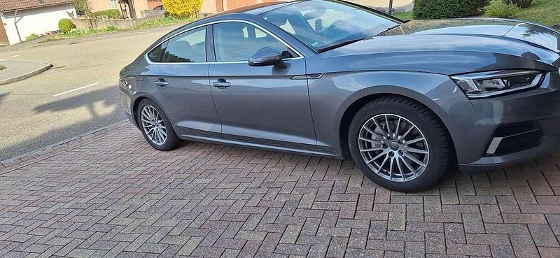 Second-hand Audi A5 Design 190 CP (139 kW) 2019 Gri Coupe