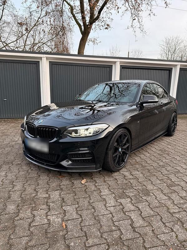 Schwarz Gebraucht 2018 BMW M240 M Sport Coupé | 29.999 € (Fairer Preis) - Bild 1/4