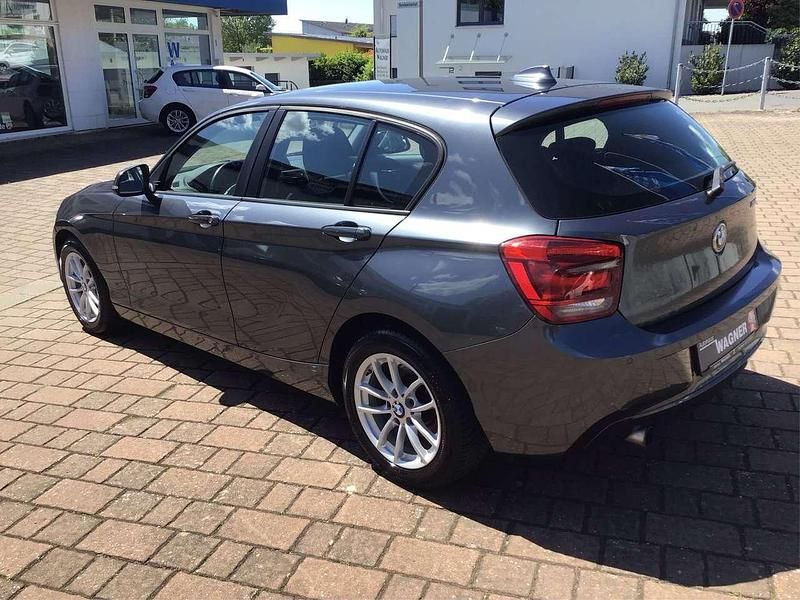 Gebraucht BMW 114 Advantage 102 PS (75 kW) 2015 Mineralgrau Kleinwagen