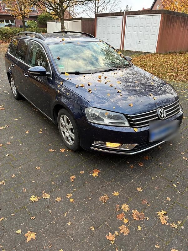 Gebraucht VW Passat Highline 122 PS (89 kW) 2011 Blau Kombi