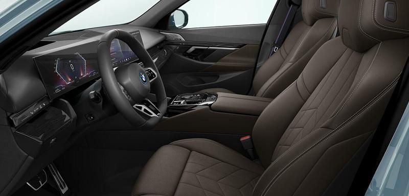 Gebraucht BMW 550e Comfort Edition 177 PS (130 kW) 2025 Grün Kombi