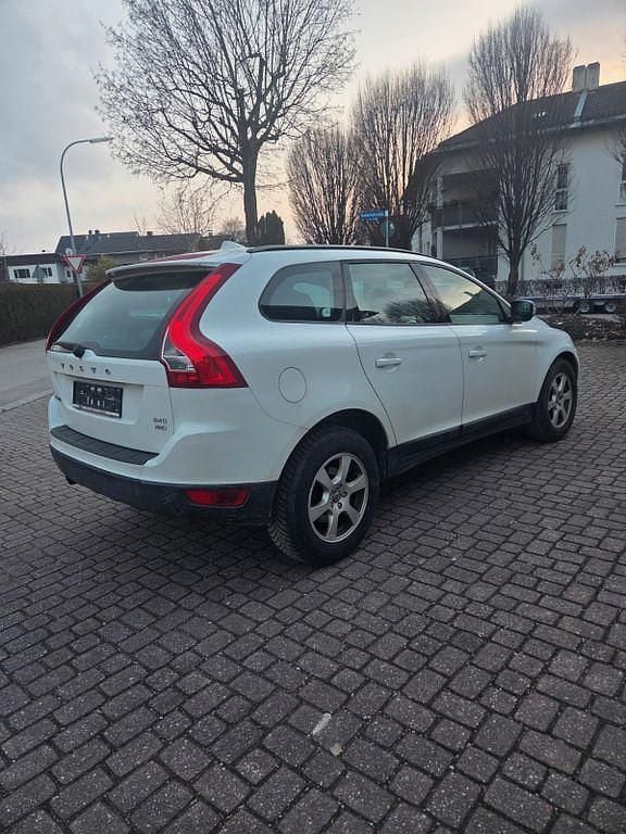 Gebraucht Volvo XC60 Kinetic 163 PS (119 kW) 2009 Weiß SUV