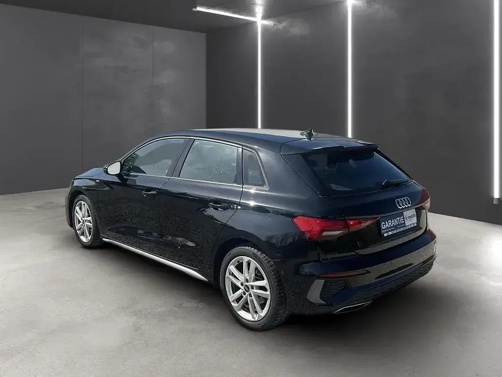 Gebraucht Audi A3 S-Line 150 PS (110 kW) 2022 Mythosschwarz metallic (metallic) Limousine