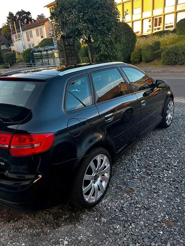 Gebraucht Audi A3 125 PS (91 kW) 2013 Schwarz Limousine