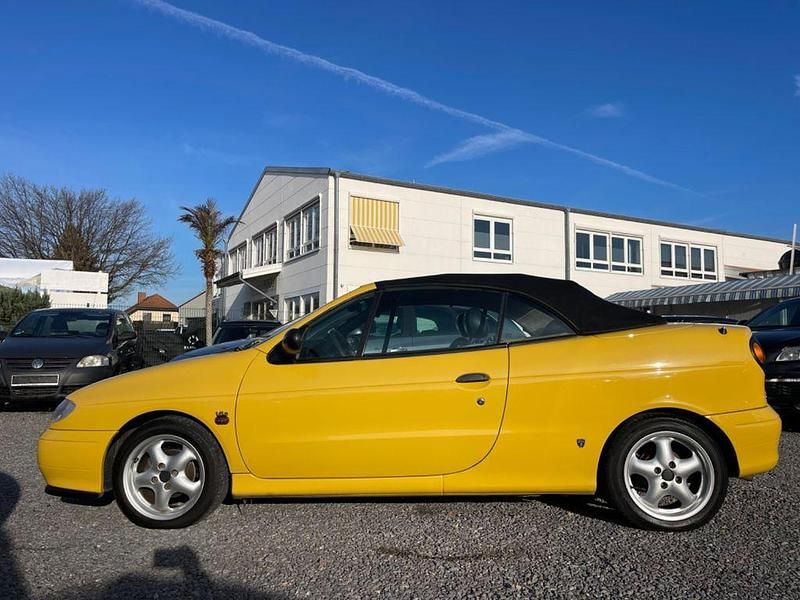 Gebraucht Renault Mégane Cabriolet 90 PS (66 kW) 1997 Gelb Cabrio