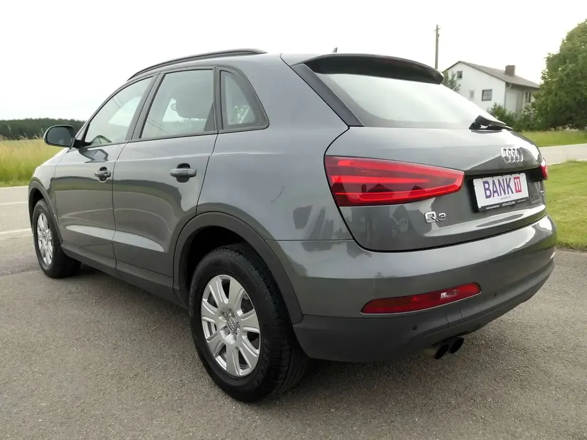 Gebraucht Audi Q3 140 PS (102 kW) 2013 Monsungrau SUV