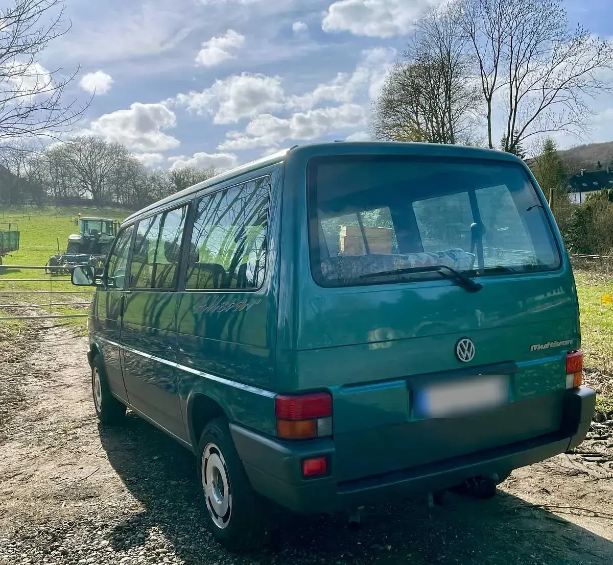 Gebraucht VW Multivan 77 PS (56 kW) 1993 Grün Van / Kleinbus