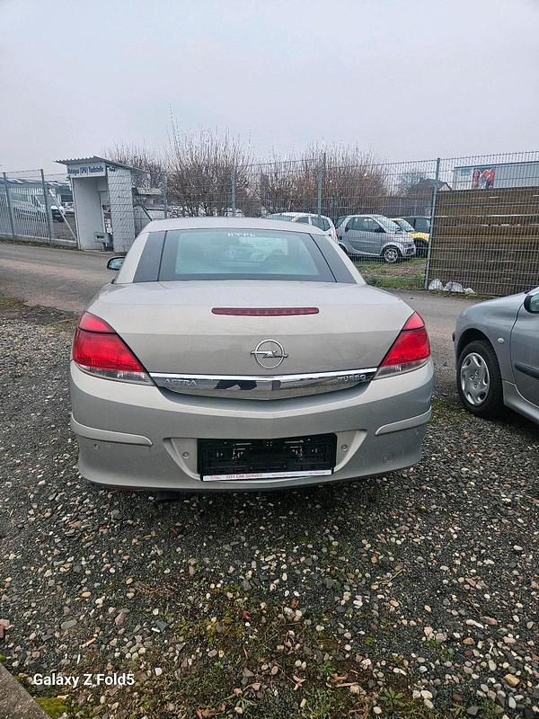 Gebraucht Opel Astra Cabriolet 179 PS (131 kW) 2007 Grau Cabrio
