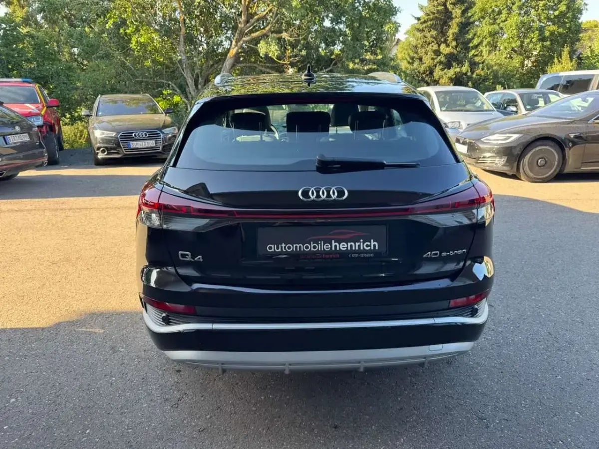 Gebraucht Audi Q4 e-tron S-Line 150 kW (204 PS) 2023 Mythosschwarz SUV