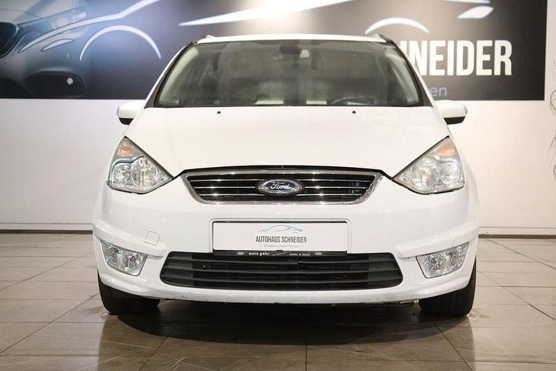 Gebraucht Ford Galaxy Business Edition 163 PS (119 kW) 2014 Weiß Van / Kleinbus