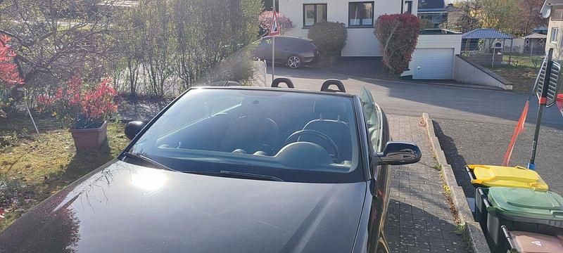 Gebraucht Audi A3 Cabriolet 105 PS (77 kW) 2011 Schwarz Cabrio