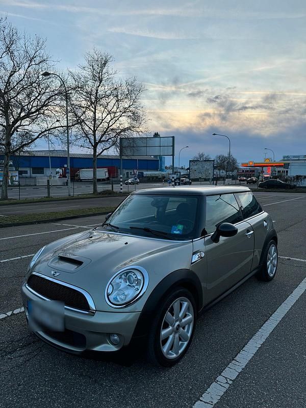 Grau Gebraucht 2007 Mini Cooper S Kleinwagen | 5.299 € (Guter Preis) - Bild 1/4