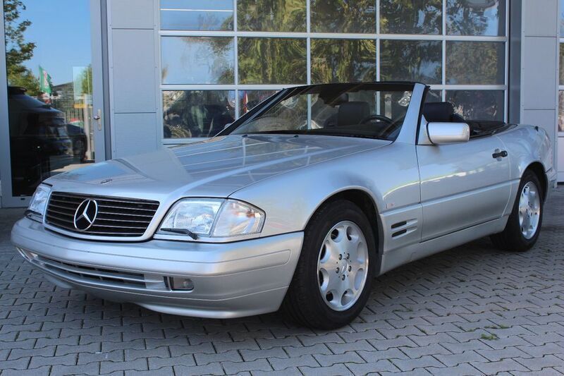 Silber Gebraucht 1997 Mercedes SL320 Cabrio | 39.900 € - Bild 1/4