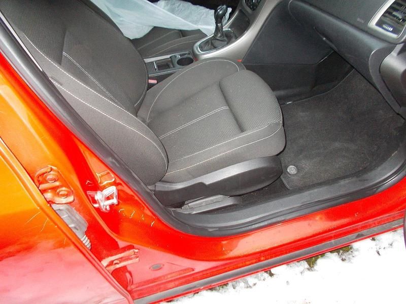 Gebraucht Opel Astra Design Edition 120 PS (88 kW) 2011 Rot Kombi