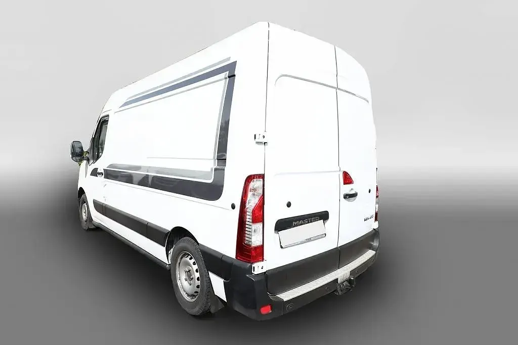 Second-hand Renault Master 179 CP (131 kW) 2022 Alb Monovolum