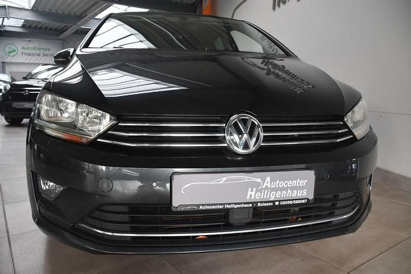 Grau Gebraucht 2016 VW Golf VII Allstar Limousine | 8.380 € (Guter Preis) - Bild 1/4