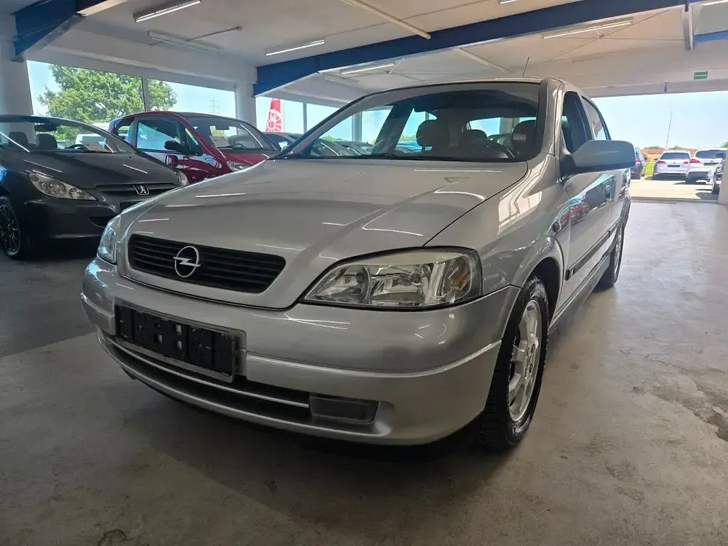Gebraucht Opel Astra Selection 84 PS (61 kW) 2001 Grau Limousine