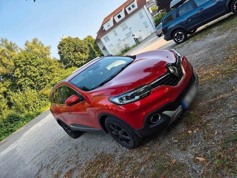 Gebraucht Renault Kadjar 110 PS (80 kW) 2016 Rot SUV