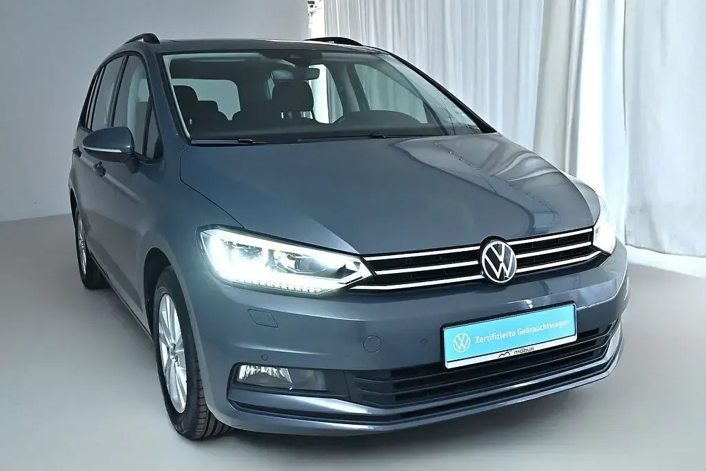 Gebraucht VW Touran Comfortline 150 PS (110 kW) 2023 Delfingrau metallic Van / Kleinbus