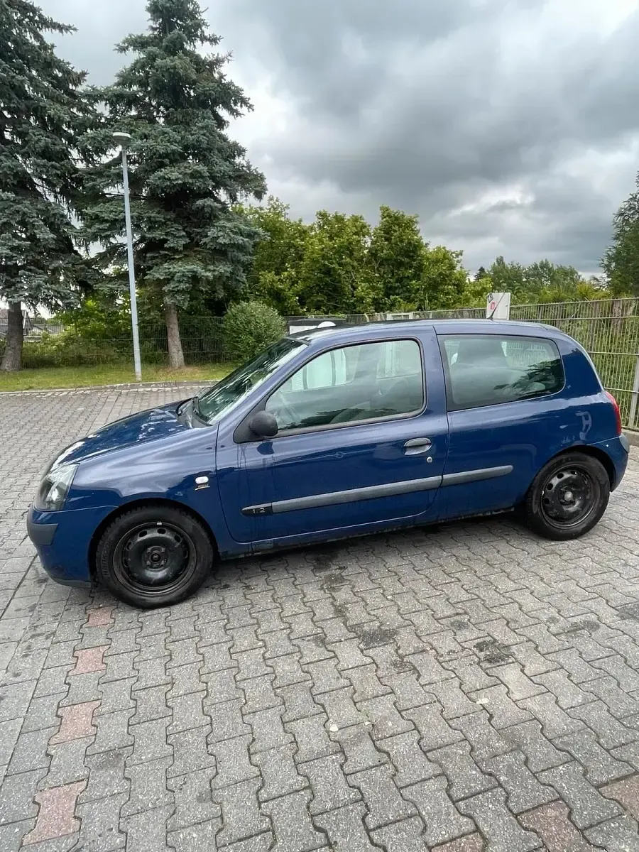 Gebraucht Renault Clio 60 PS (44 kW) 2006 Blau Kleinwagen
