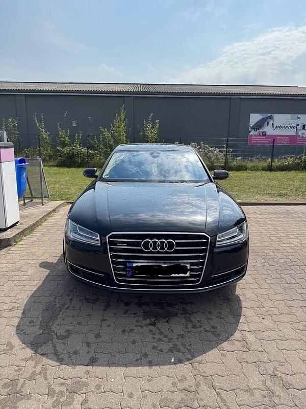 Schwarz Gebraucht 2014 Audi A8 Comfort Limousine | 20.000 € (Superpreis) - Bild 1/4