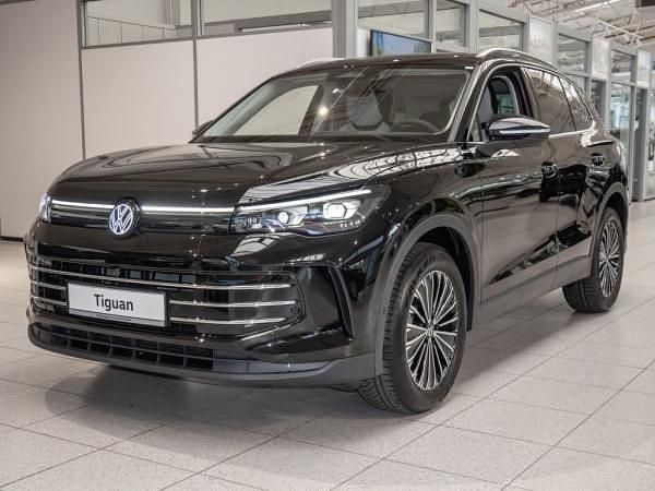 Schwarz (grenadillschwarz metallic) Neu 2025 VW Tiguan Elegance SUV | 42.799 € (Guter Preis) - Bild 1/4
