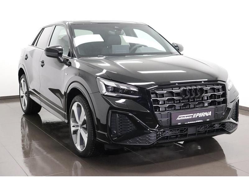 Gebraucht Audi Q2 S-Line 150 PS (110 kW) 2025 Schwarz SUV