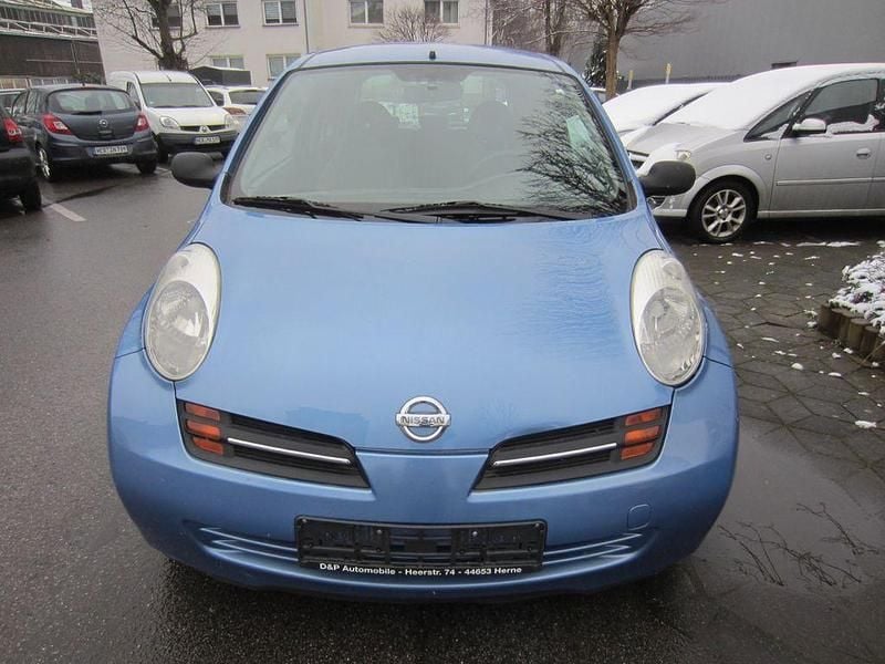 Blau Gebraucht 2004 Nissan Micra Limousine | 1.490 € (Fairer Preis) - Bild 1/4