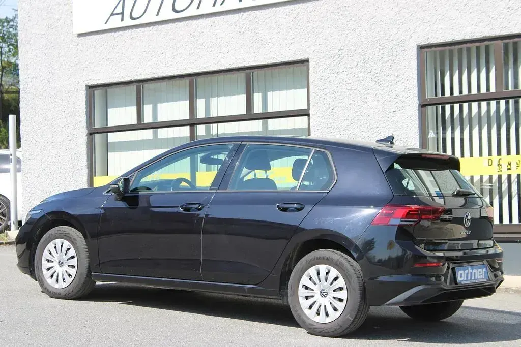 Usata VW Golf VIII 90 CV (66 kW) 2021 Nero Berlina