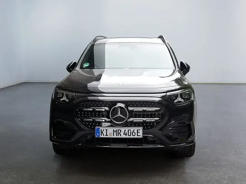 Gebraucht Mercedes GLB250 AMG 200 kW (272 PS) 2026 Schwarz SUV
