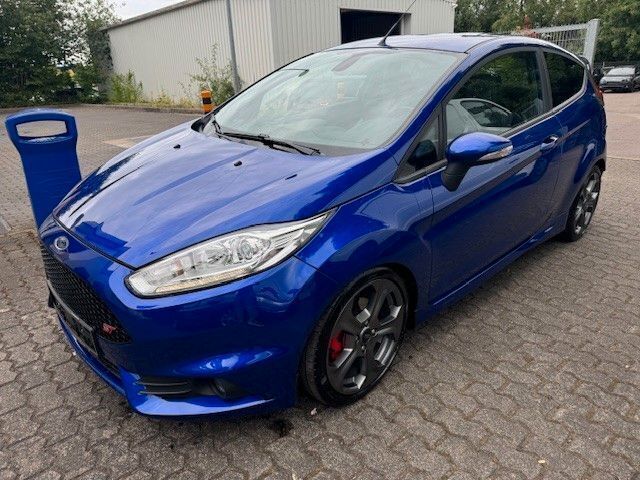 Blau Gebraucht 2017 Ford Fiesta ST Kleinwagen | 10.990 € (Fairer Preis) - Bild 1/4