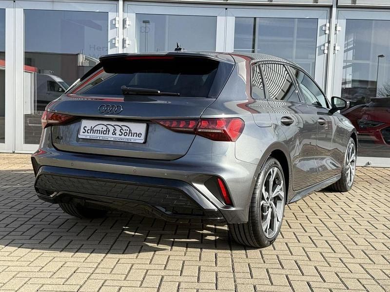 Neu Audi A3 S-Line 150 PS (110 kW) 2026 Grau Limousine