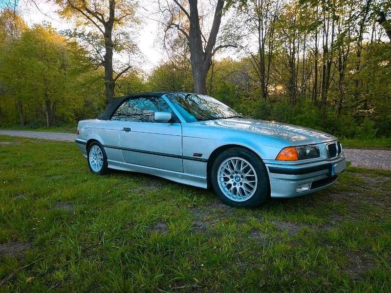 Gebraucht BMW 318 Cabriolet Basis 1997 Silber Cabrio