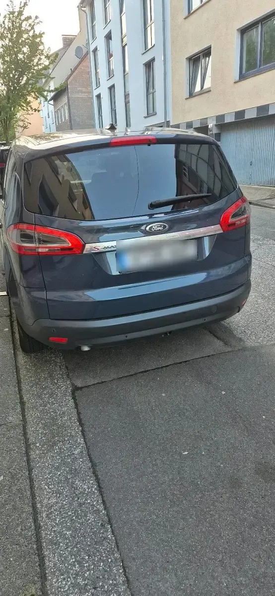 Second-hand Ford S-MAX S 140 CP (102 kW) 2013 Andere farben Monovolum