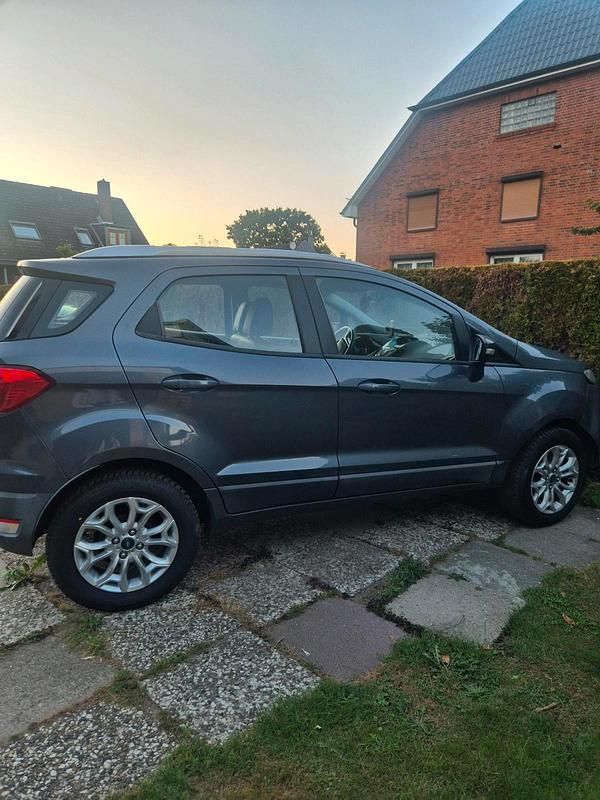 Grau Gebraucht 2016 Ford Ecosport SUV | 4.900 € (Superpreis) - Bild 1/4