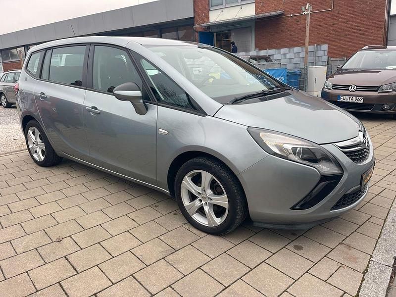 Gebraucht Opel Zafira Tourer Selection 140 PS (102 kW) 2015 Grau Van / Kleinbus