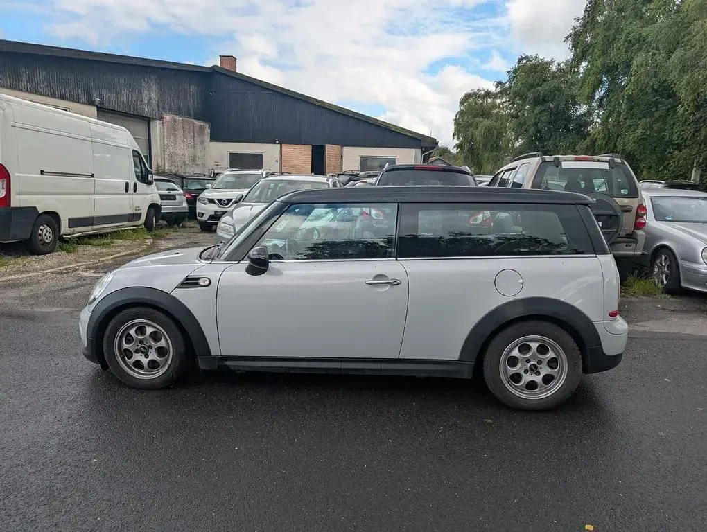 Gebraucht Mini Cooper D Clubman 111 PS (81 kW) 2014 Silber Kombi