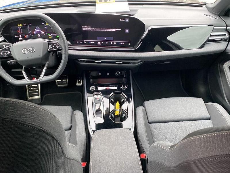 Second-hand Audi A5 S-line plus 204 CP (150 kW) 2025 Negru Break